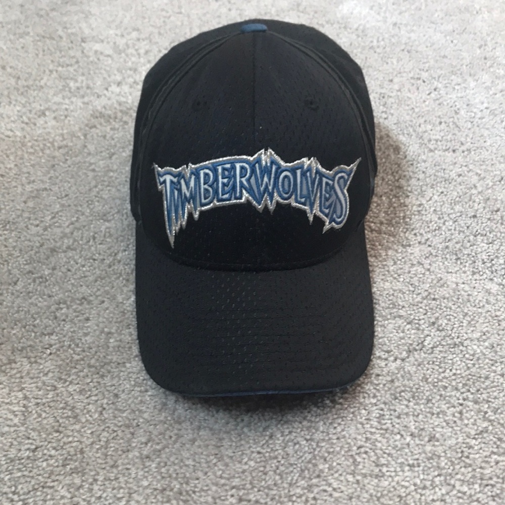 Vintage NBA Reebok Minnesota Timberwolves Mesh Hat